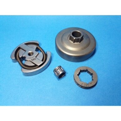 Clutch Assembly Drum .325 7T suitable for Husqvarna 36 41 136 137 141 142 230 235 236 240 Jonsered 2035 2036 2040 CS2137 CS2138 CS2234 CS2238 Partner 350 351 352 370 371 382 390 391 401 420 McCULLOCH CS340 CS380 chainsaw
