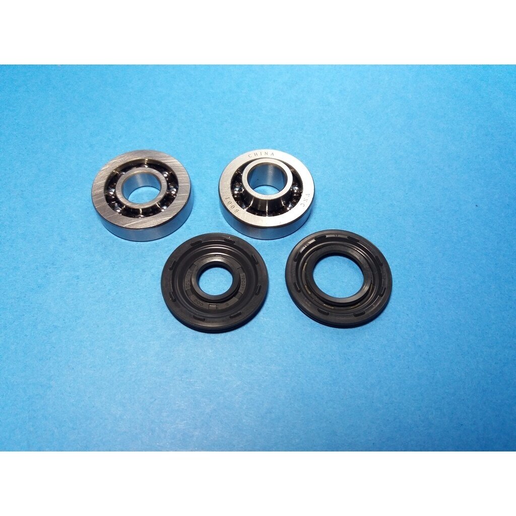 Crankshaft Bearing & Oil Seal Kit suitable for Husqvarna 135 140 435 440 Jonsered CS2240 McCulloch CS350 CS390 CS410 chainsaw