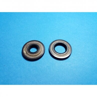 Crankshaft Oil Seal Kit suitable for Husqvarna 135 140 435 440 Jonsered CS2240 McCulloch CS350 CS390 CS410 chainsaw 544251301 2