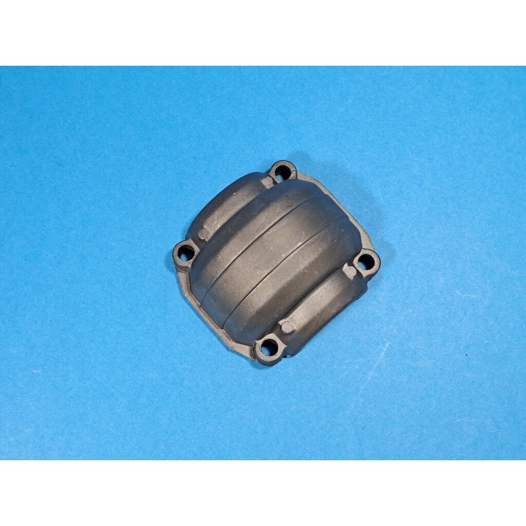 Engine Pan Cap Crankcase suitable for Husqvarna 136 137 141 142 Jonsered CS2040 Poulan chainsaw 530049794