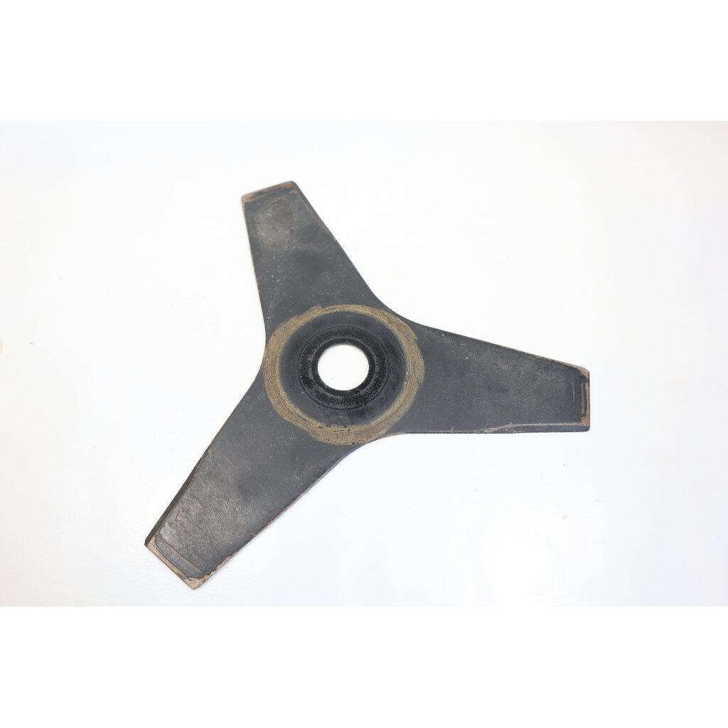 Genuine 3 Tooth Blade Oleo Mac SPARTA 250T brushcutter 4095673 1 Genuine 3 Tooth Blade Oleo Mac SPARTA 250T brushcutter 4095673 1