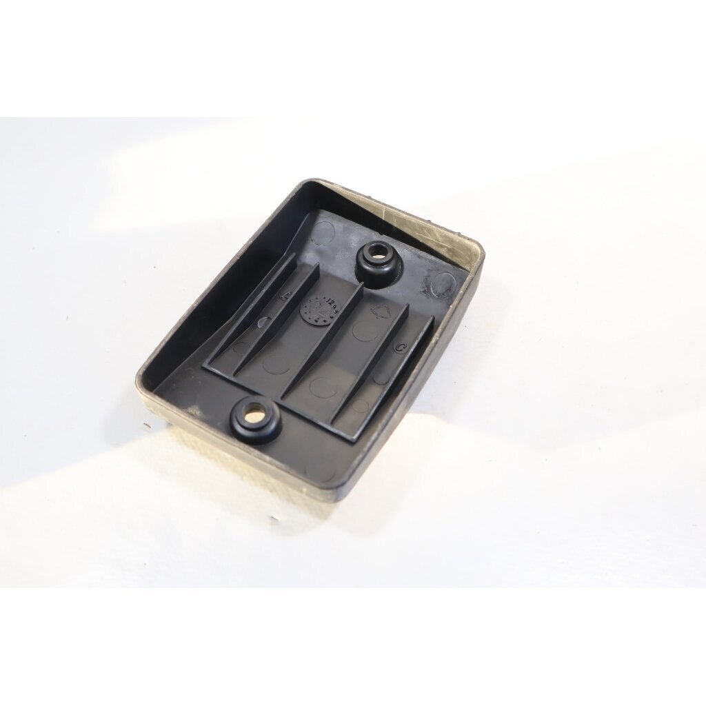 Genuine Air Filter Cover Jonsered GT21 GT22 GT24 GT25 GT26 Husqvarna 24C trimmer 530037292 4 Genuine Air Filter Cover Jonsered GT21 GT22 GT24 GT25 GT26 Husqvarna 24C trimmer 530037292 4