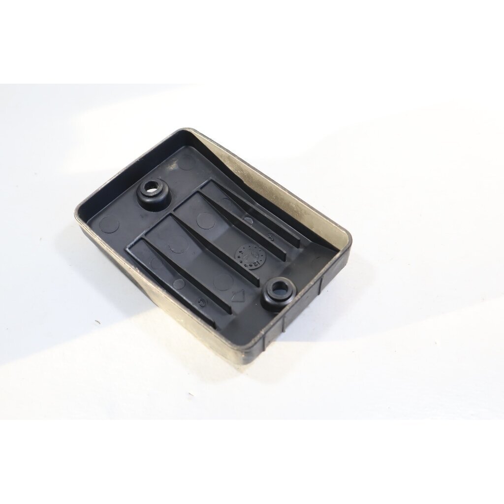 Genuine Air Filter Cover Jonsered GT21 GT22 GT24 GT25 GT26 Husqvarna 24C trimmer 530037292 5 Genuine Air Filter Cover Jonsered GT21 GT22 GT24 GT25 GT26 Husqvarna 24C trimmer 530037292 5