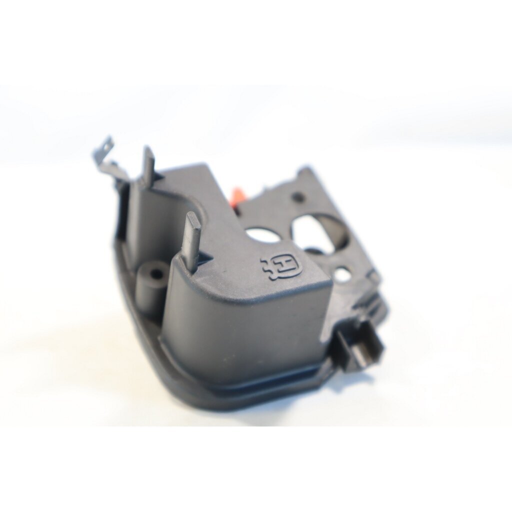 Genuine Air Filter Huosing Stop Switch Husqvarna 120 235 236 240 Jonsered CS2234 CS2238 McCULLOCH CS340 CS380 chainsaw 545062101 7 Genuine Air Filter Huosing Stop Switch Husqvarna 120 235 236 240 Jonsered CS2234 CS2238 McCULLOCH CS340 CS380 chainsaw 545062101 7