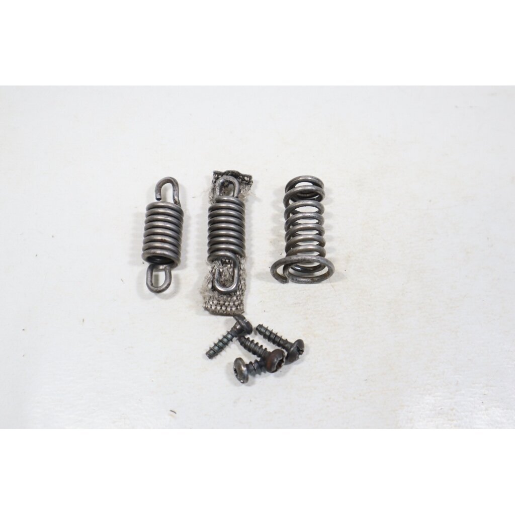 Genuine Antivibration Element Kit Husqvarna 40 45 49 Jonsered 2041 2045 2050 Partner 460 chainsaw Genuine Antivibration Element Kit Husqvarna 40 45 49 Jonsered 2041 2045 2050 Partner 460 chainsaw
