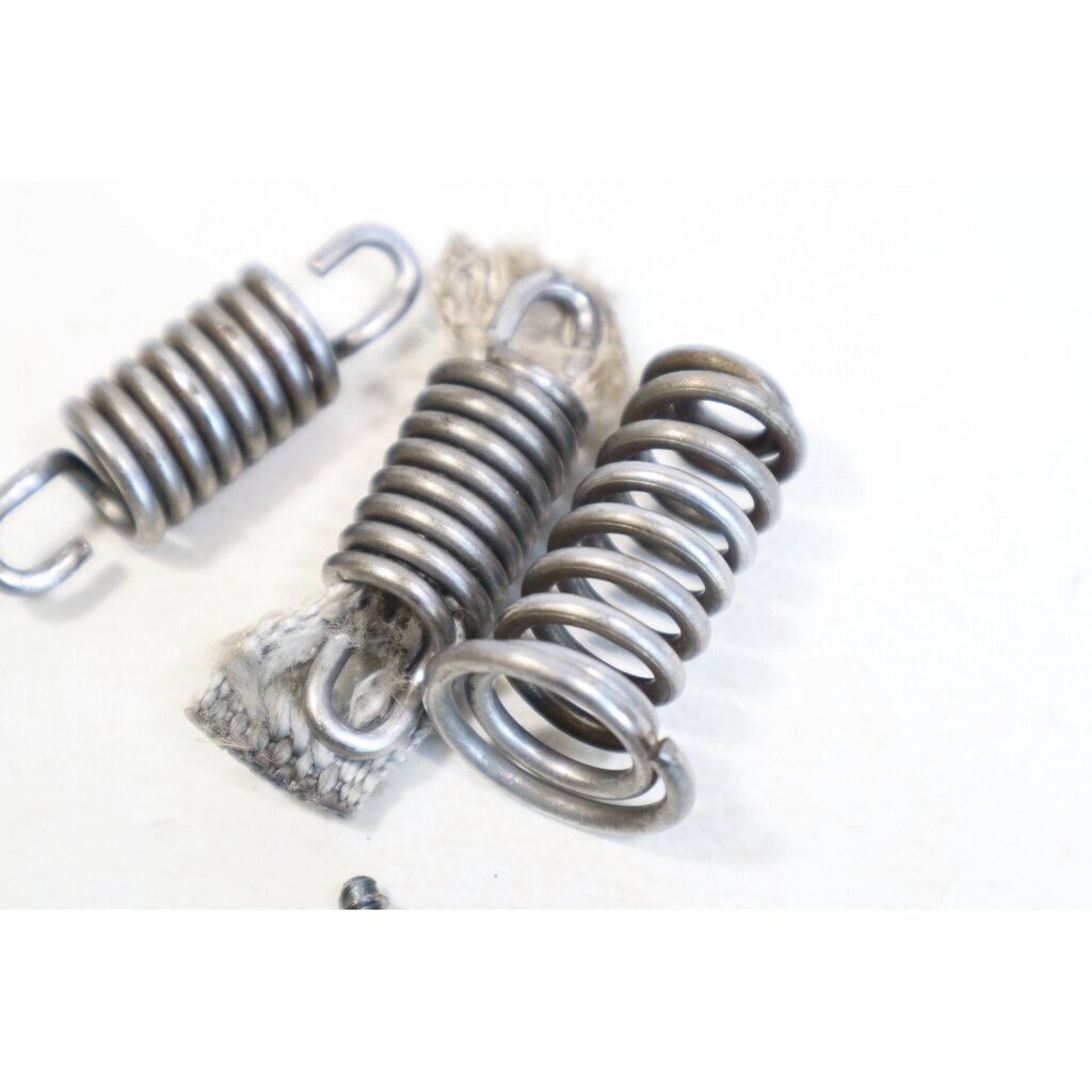 Genuine Antivibration Element Kit Husqvarna 40 45 49 Jonsered 2041 2045 2050 Partner 460 chainsaw 3 Genuine Antivibration Element Kit Husqvarna 40 45 49 Jonsered 2041 2045 2050 Partner 460 chainsaw 3