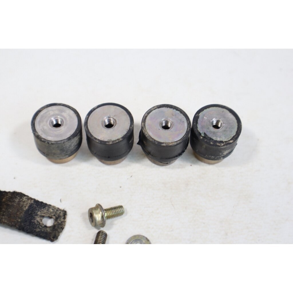 Genuine Antivibration Element Kit Solo 634 641 chainsaw 6300188 3 Genuine Antivibration Element Kit Solo 634 641 chainsaw 6300188 3