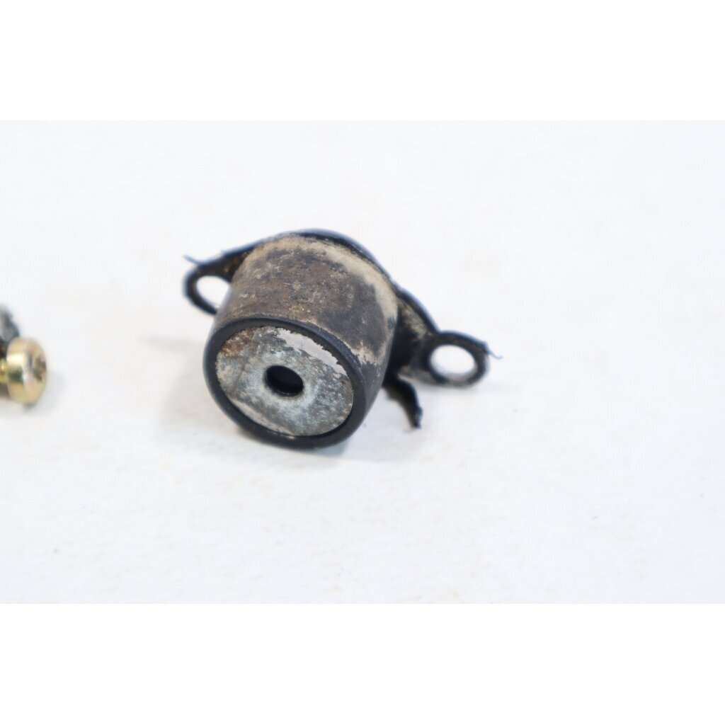 Genuine Antivibration Element Rubber Metal Connection Solo 634 641 chainsaw 6300138 2 Genuine Antivibration Element Rubber Metal Connection Solo 634 641 chainsaw 6300138 2