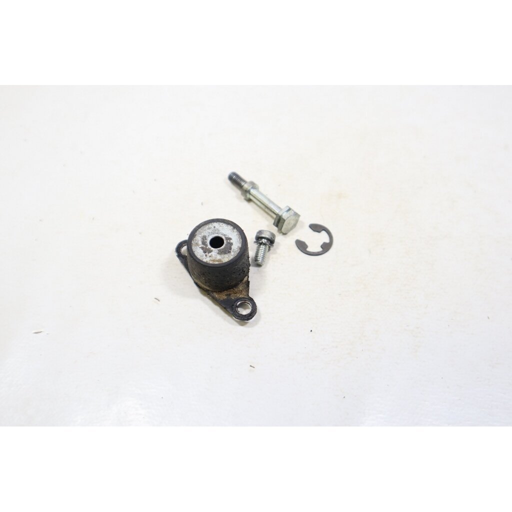 Genuine Antivibration Rubber Solo 605 606 chainsaw 6300138 Genuine Antivibration Rubber Solo 605 606 chainsaw 6300138