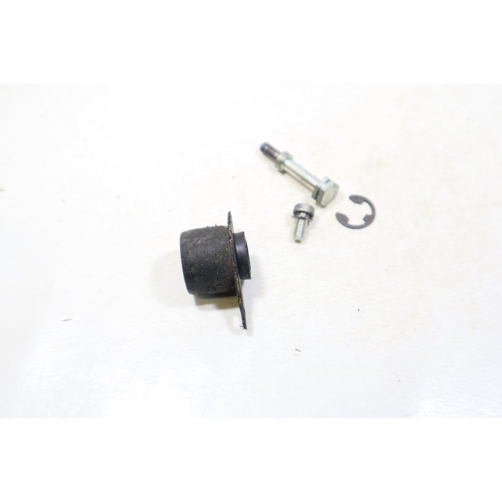 Genuine Antivibration Rubber Solo 605 606 chainsaw 6300138 1