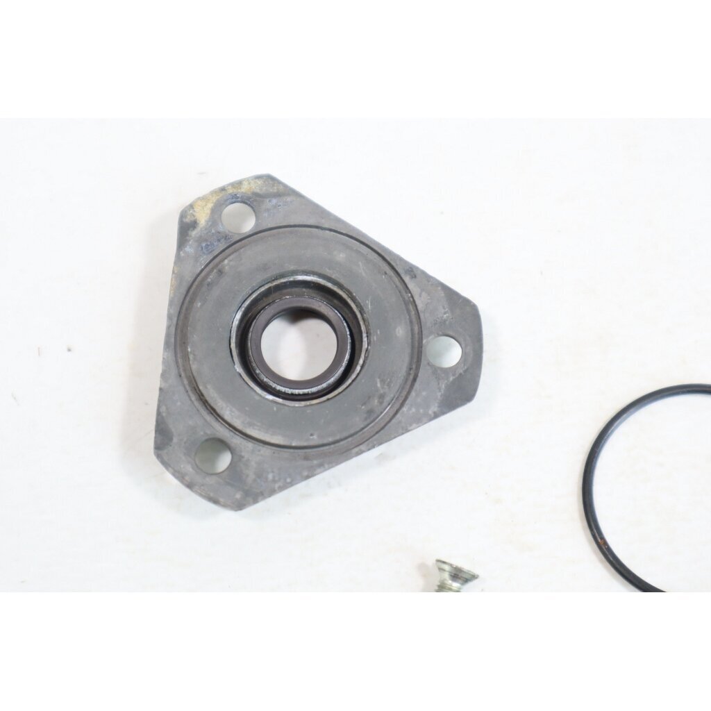 Genuine Bearing Cover Retainer Husqvarna 444 chainsaw 501490561 3 Genuine Bearing Cover Retainer Husqvarna 444 chainsaw 501490561 3