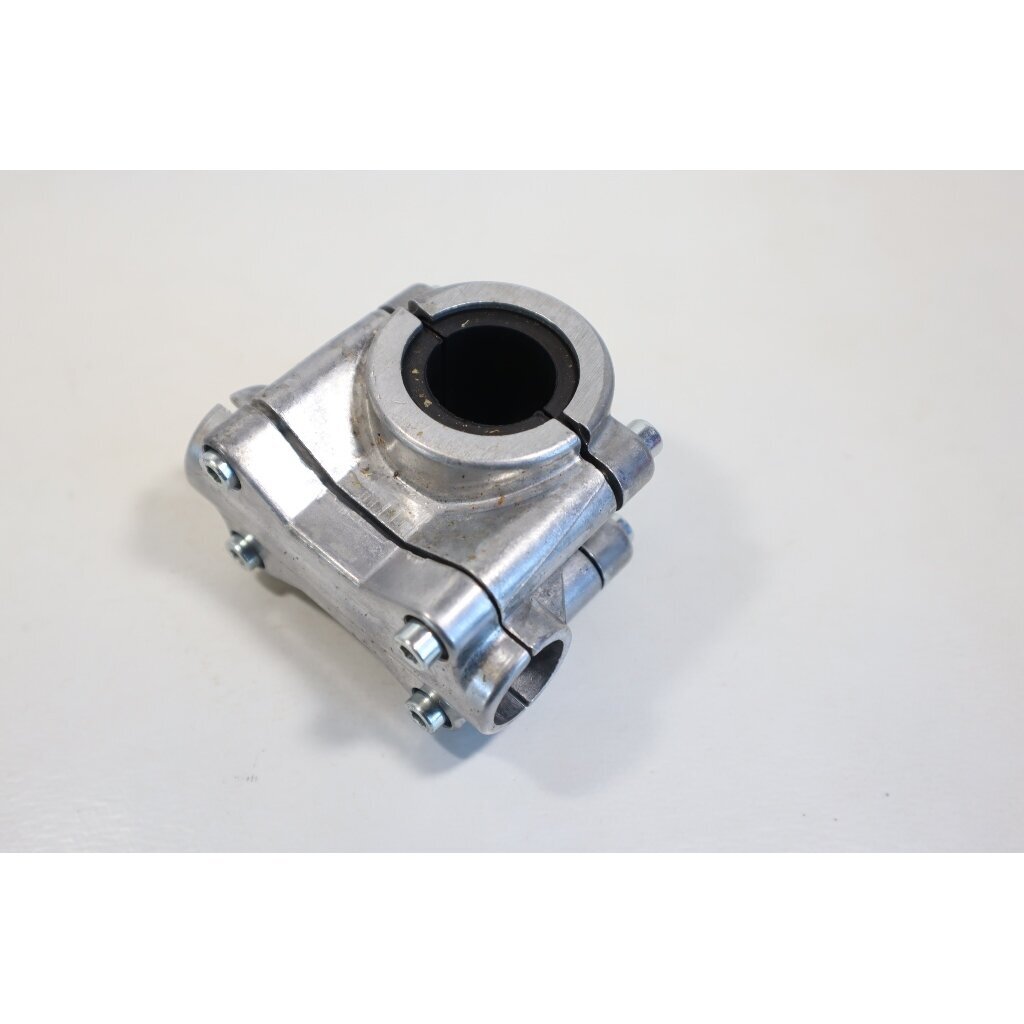 Genuine Bracket Handle Oleo Mac SPARTA 250 22 25 26 36 37 38 42 43 44 220 270 280 300 320 360 370 380 381 440 441 725 726 727 730 733 740 741 Efco STARK 3800 42 brushcutter 074000183AR 2