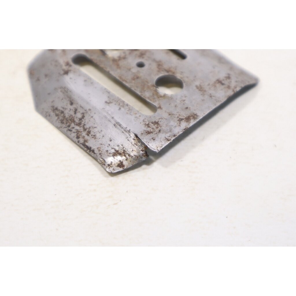 Genuine Chain Guide Plate Homelite CSP4518 chainsaw 631036001 5131000873 7 Genuine Chain Guide Plate Homelite CSP4518 chainsaw 631036001 5131000873 7