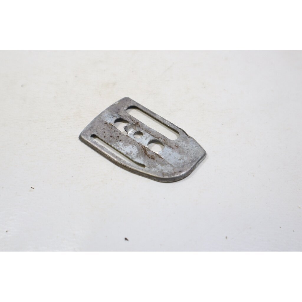 Genuine Chain Guide Plate Husqvarna 36 41 137 141 Jonsered chainsaw 530047855 2 Genuine Chain Guide Plate Husqvarna 36 41 137 141 Jonsered chainsaw 530047855 2