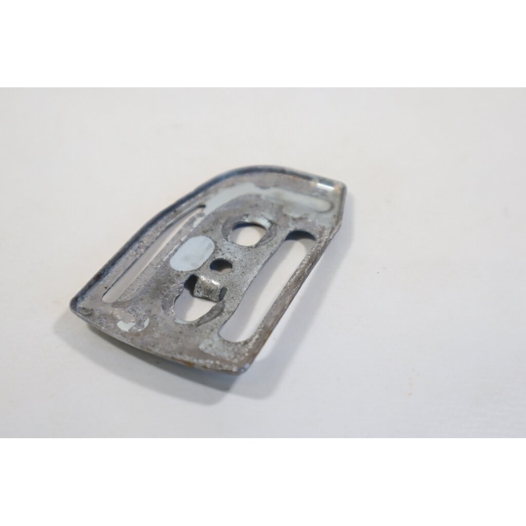 Genuine Chain Guide Plate Husqvarna 36 41 137 141 Jonsered chainsaw 530047855 4 Genuine Chain Guide Plate Husqvarna 36 41 137 141 Jonsered chainsaw 530047855 4