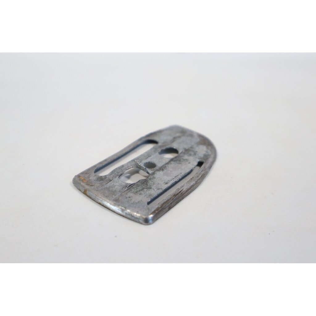 Genuine Chain Guide Plate Husqvarna 36 41 137 141 Jonsered chainsaw 530047855 1 Genuine Chain Guide Plate Husqvarna 36 41 137 141 Jonsered chainsaw 530047855 1