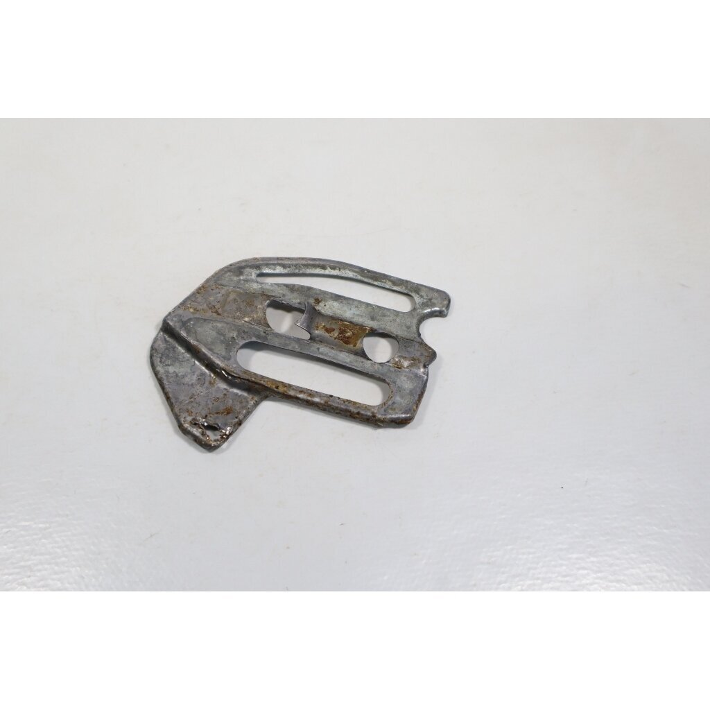 Genuine Chain Guide Plate McCULLOCH Poulan Jonsered CS2137 Partner 351 352 371 382 391 401 421 422 chainsaw 530038238 Genuine Chain Guide Plate McCULLOCH Poulan Jonsered CS2137 Partner 351 352 371 382 391 401 421 422 chainsaw 530038238