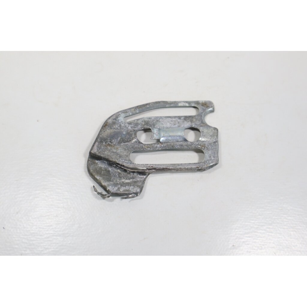 Genuine Chain Guide Plate McCULLOCH Poulan Jonsered CS2137 Partner 351 352 371 382 391 401 421 422 chainsaw 530038238 Genuine Chain Guide Plate McCULLOCH Poulan Jonsered CS2137 Partner 351 352 371 382 391 401 421 422 chainsaw 530038238