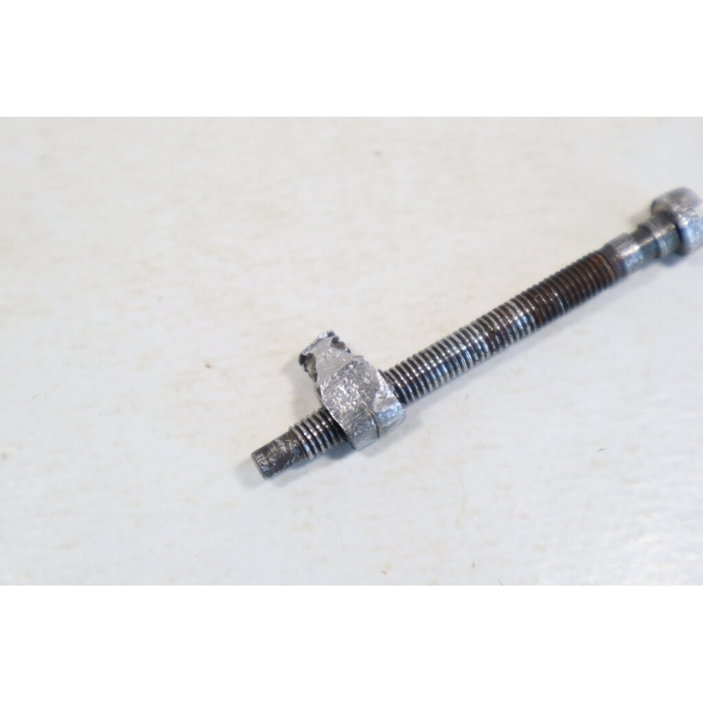 Genuine Chain Tensioner Screw Husqvarna 444 44 50 51 55 242 246 42 chainsaw 501546301 2 Genuine Chain Tensioner Screw Husqvarna 444 44 50 51 55 242 246 42 chainsaw 501546301 2