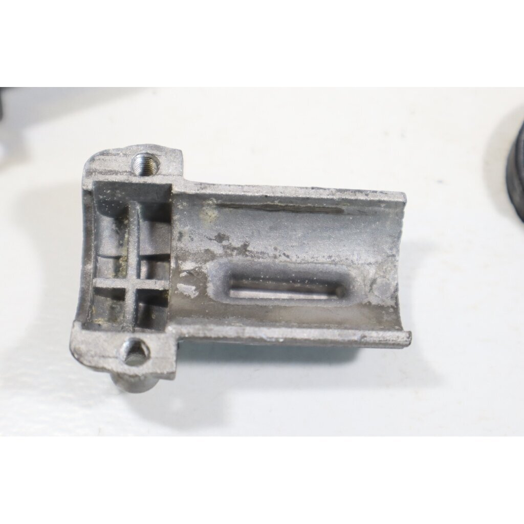 Genuine Clamping Sleeve Assy Makita EM2600U brushcutter 3