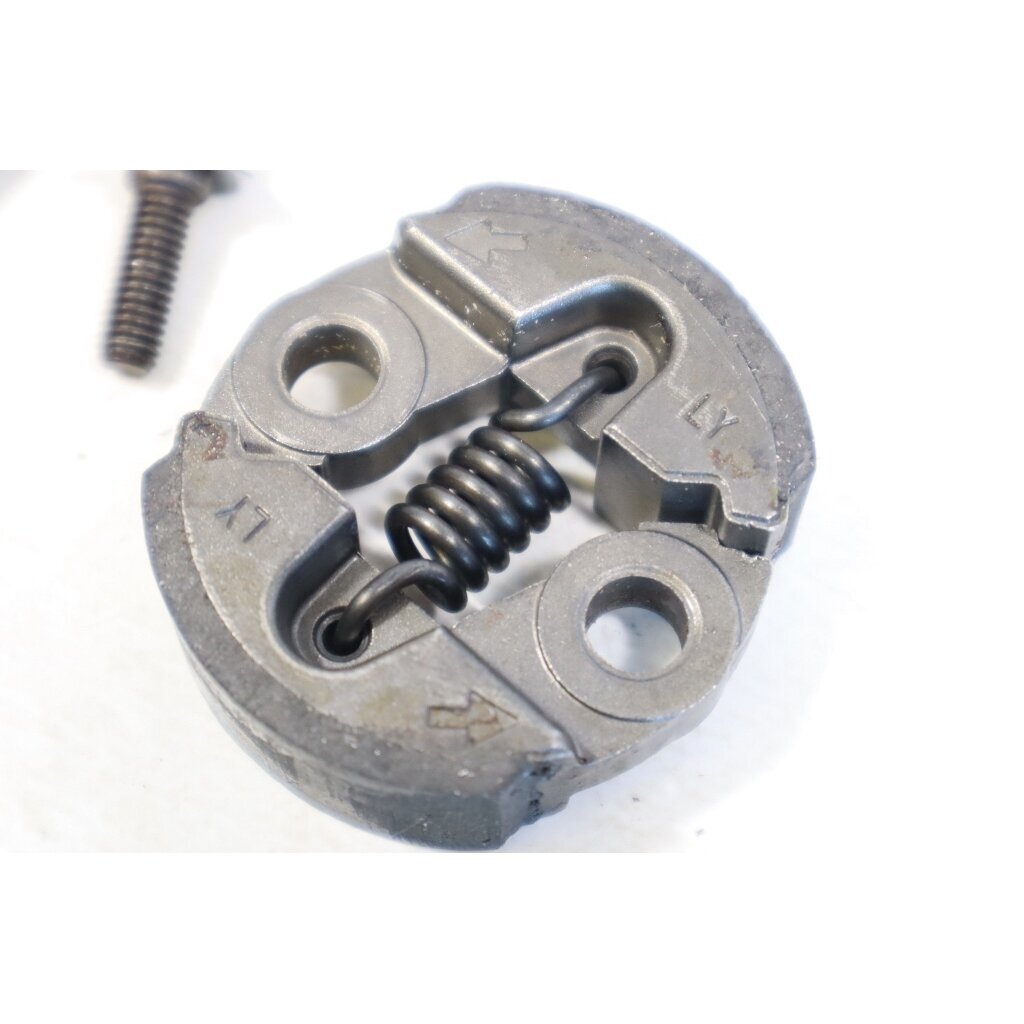 Genuine Clutch Alpina CB27 CB32 CT27 TR27 Castelgarden GB27 GB32 GT27 TB32 XB27 XB32 XR27 Mountfield MB2601 MB2602 MB3001 MB3002 MT2601 MT2607 ST S p A BG26 M27 M32 TRYUN3000 Stiga B32 SB25 SB27 SB32 ST27 brushcutter 183215003/0 2 Genuine Clutch Alpina CB27 CB32 CT27 TR27 Castelgarden GB27 GB32 GT27 TB32 XB27 XB32 XR27 Mountfield MB2601 MB2602 MB3001 MB3002 MT2601 MT2607 ST S p A BG26 M27 M32 TRYUN3000 Stiga B32 SB25 SB27 SB32 ST27 brushcutter 183215003/0 2