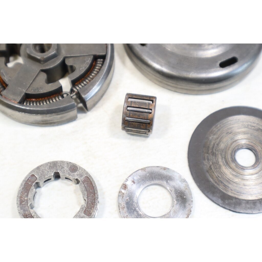 Genuine Clutch Assembly .325 7T Efco 142 146 151 Oleo Mac 938 941 942 946 951 chainsaw 1 Genuine Clutch Assembly .325 7T Efco 142 146 151 Oleo Mac 938 941 942 946 951 chainsaw 1