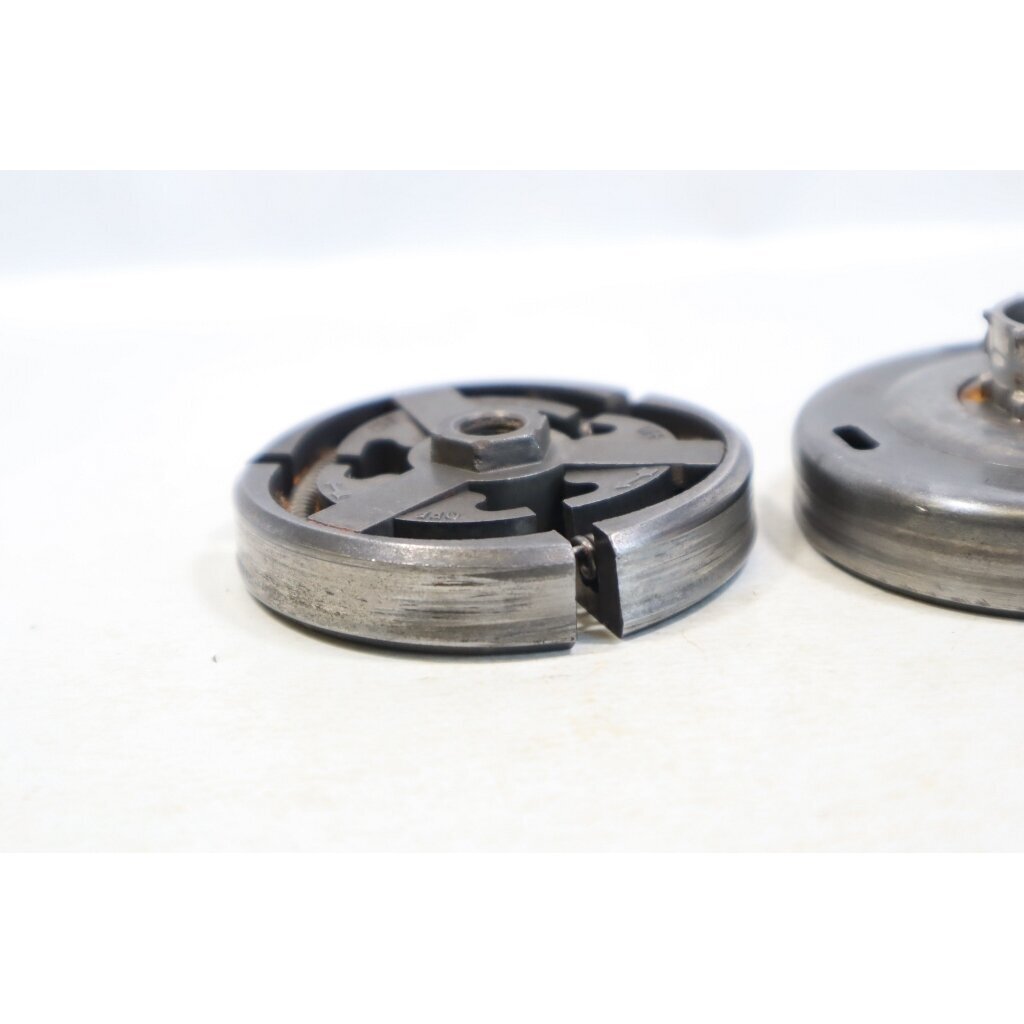 Genuine Clutch Assembly .325 7T Efco 142 146 151 Oleo Mac 938 941 942 946 951 chainsaw 4 Genuine Clutch Assembly .325 7T Efco 142 146 151 Oleo Mac 938 941 942 946 951 chainsaw 4
