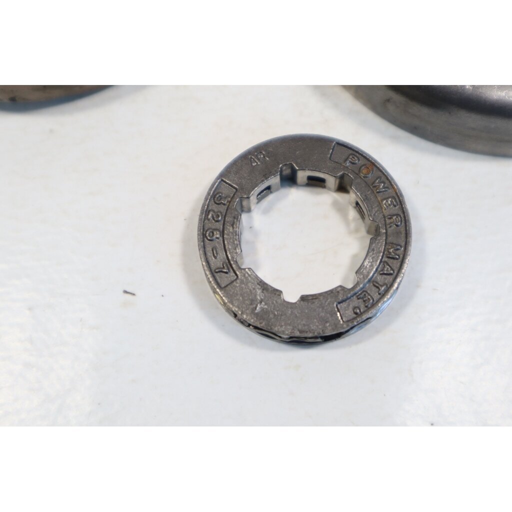 Genuine Clutch Assembly .325 7T Husqvarna 444 chainsaw 1 Genuine Clutch Assembly .325 7T Husqvarna 444 chainsaw 1