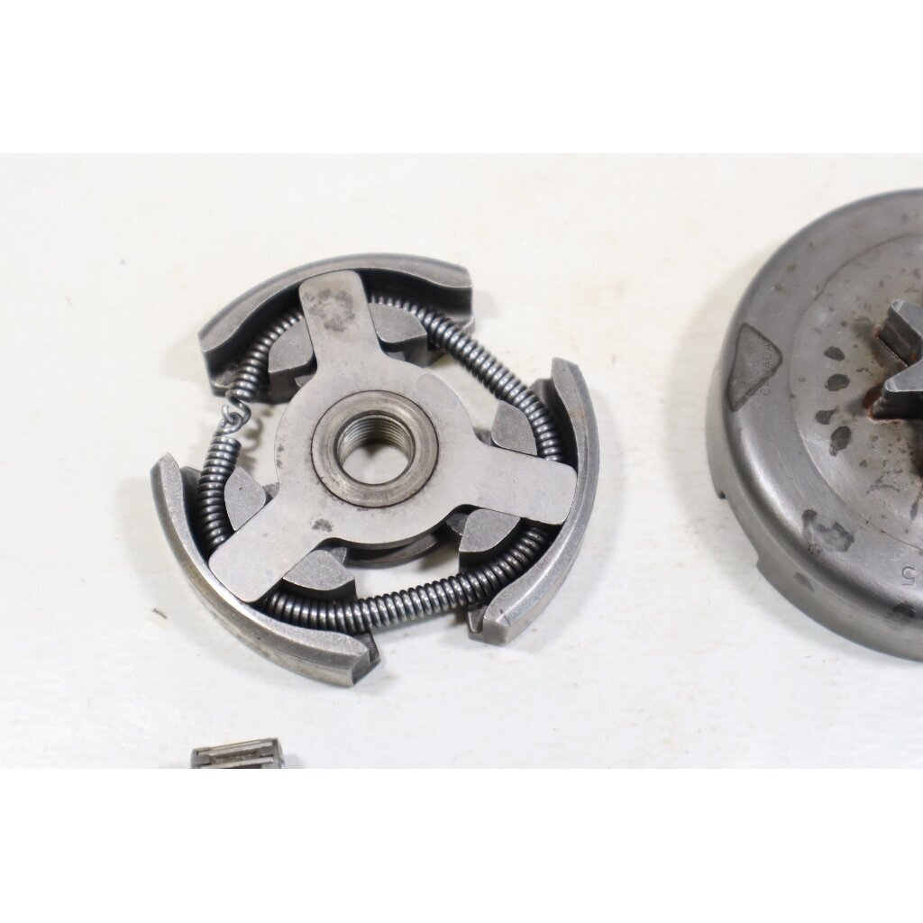 Genuine Clutch Assembly .325 7T Solo 644 651 chainsaw 2 Genuine Clutch Assembly .325 7T Solo 644 651 chainsaw 2