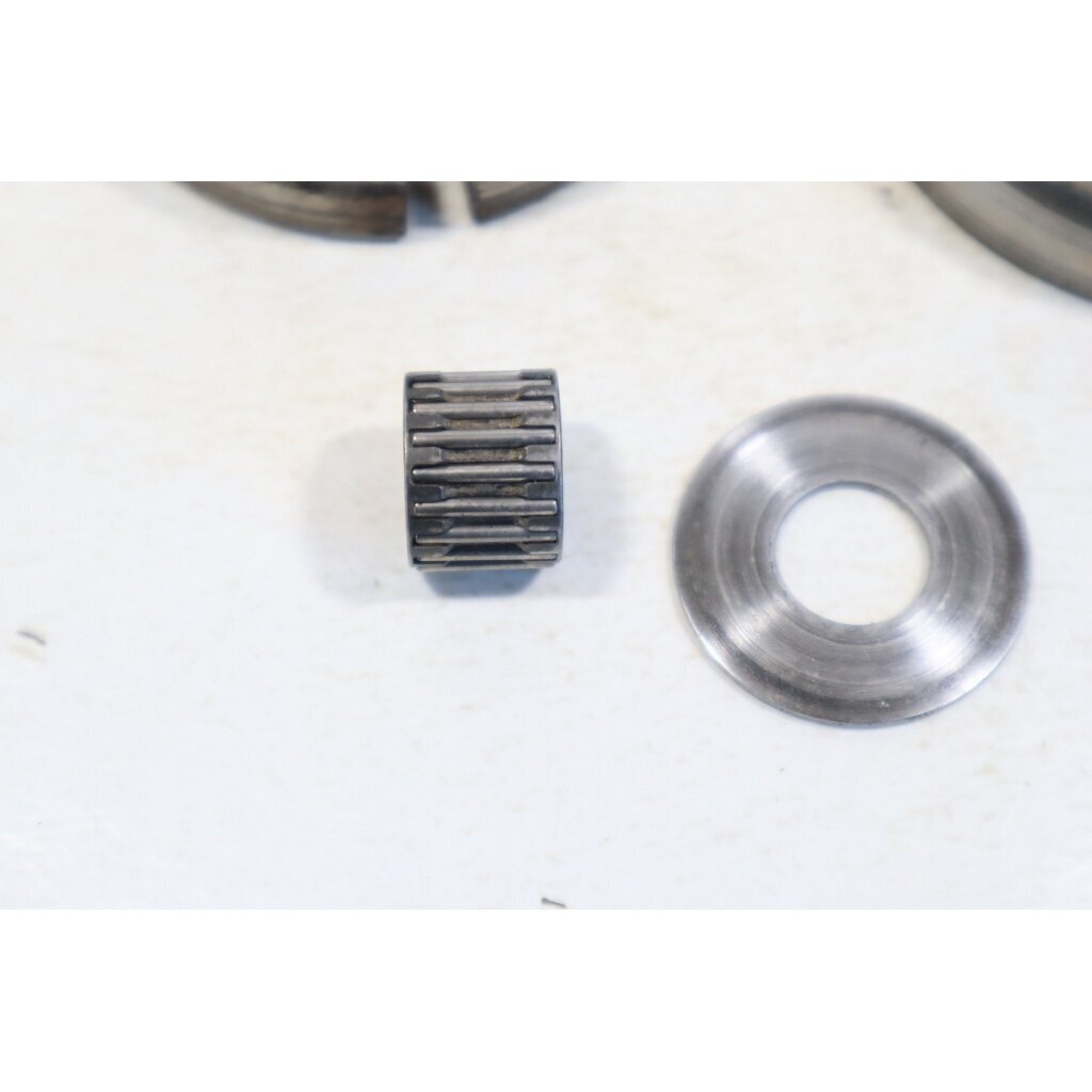 Genuine Clutch Assembly .325 8T Husqvarna 40 45 Jonsered 2041 2045 2050 Partner 400 410 450 460 490 510 chainsaw 1 Genuine Clutch Assembly .325 8T Husqvarna 40 45 Jonsered 2041 2045 2050 Partner 400 410 450 460 490 510 chainsaw 1