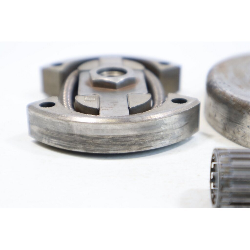 Genuine Clutch Assembly .325 8T Husqvarna 50 51 55 chainsaw 3 Genuine Clutch Assembly .325 8T Husqvarna 50 51 55 chainsaw 3
