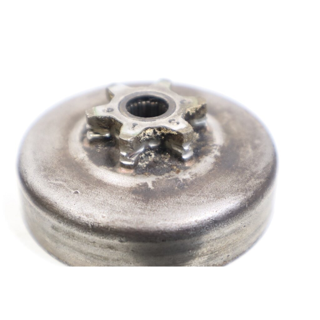 Genuine Clutch Assembly 3/8 6T Husqvarna 36 136 137 236 Jonsered CS2137 Partner 351 352 371 chainsaw 1 Genuine Clutch Assembly 3/8 6T Husqvarna 36 136 137 236 Jonsered CS2137 Partner 351 352 371 chainsaw 1