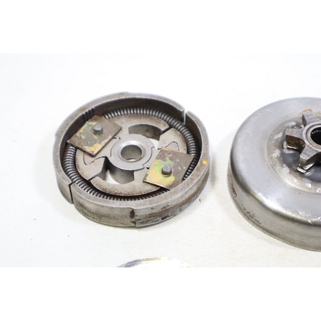 Genuine Clutch Assembly 3/8 6T McCulloch MAC 833 835 836 838 AV chainsaw 1 Genuine Clutch Assembly 3/8 6T McCulloch MAC 833 835 836 838 AV chainsaw 1