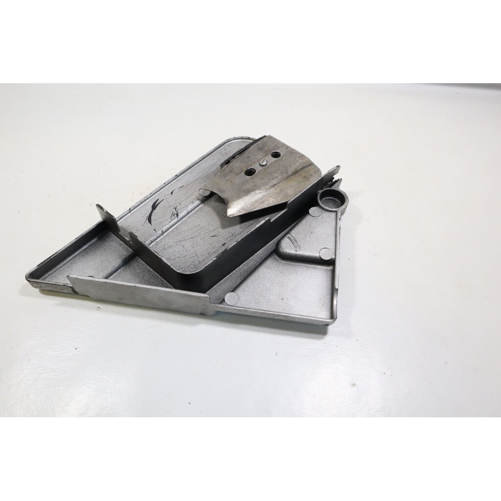 Genuine Clutch Cover McCulloch California chainsaw 227229 7 Genuine Clutch Cover McCulloch California chainsaw 227229 7