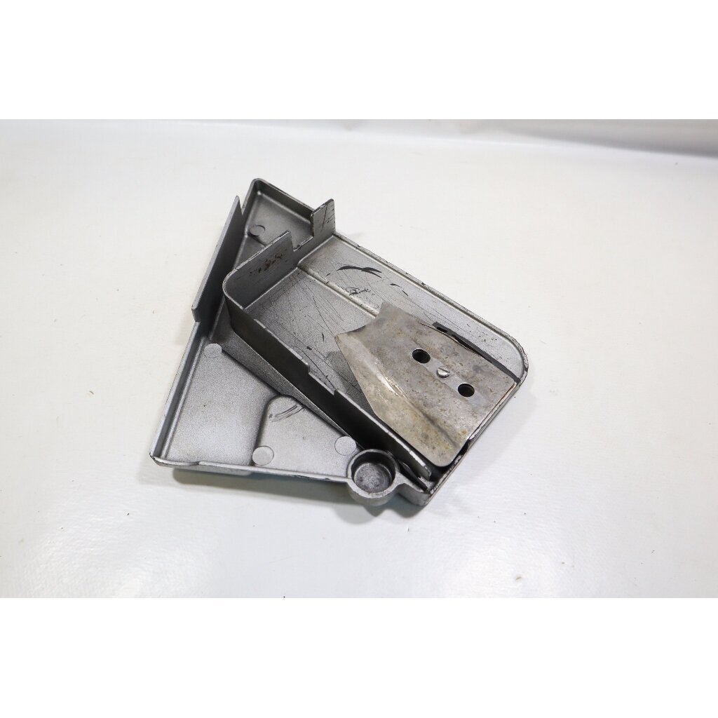 Genuine Clutch Cover McCulloch California chainsaw 227229 9 Genuine Clutch Cover McCulloch California chainsaw 227229 9