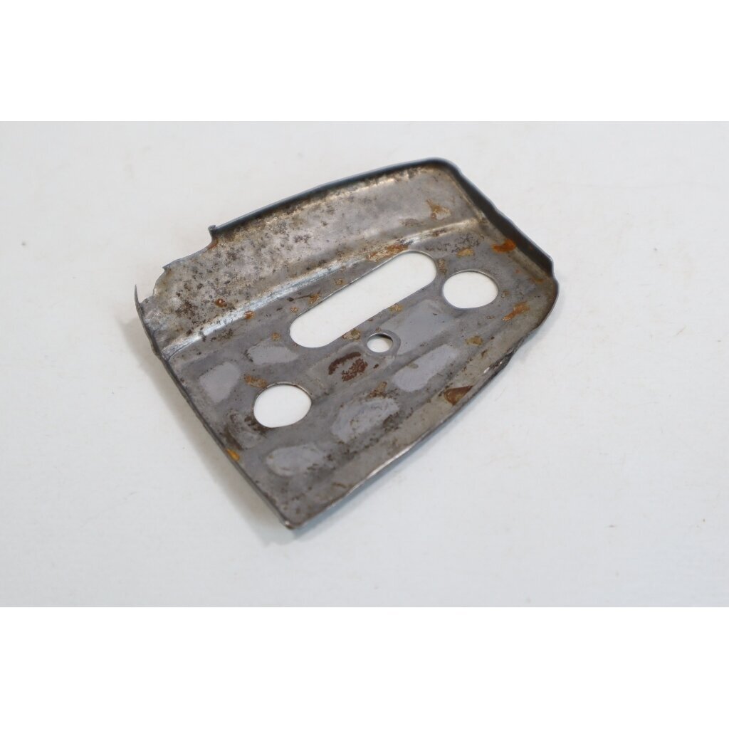 Genuine Cover Plate Husqvarna 340 345 346 350 353 357 359 Jonsered CS2141 CS2145 CS2150 CS2152 CS2153 CS2156 CS2159 chainsaw 503856601 4