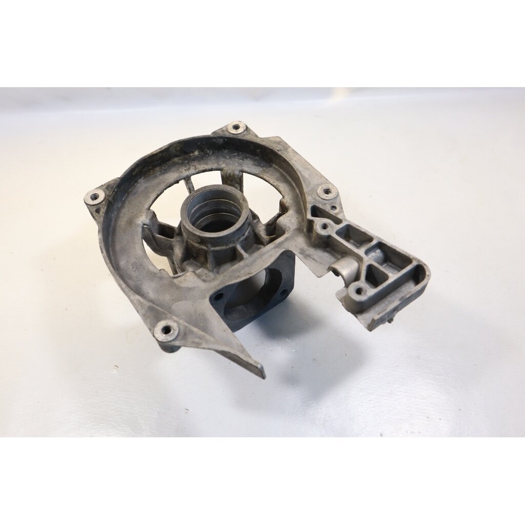 Genuine Crakcase Jonsered GT21 GT22 GT24 GT25 GT26 Husqvarna 18H trimmer 530014861 5