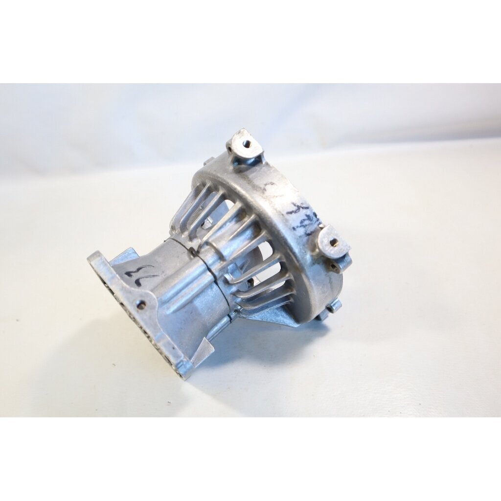 Genuine Crankcase Alpina CB27 CT27 TR27 Castelgarden GB27 GT27 XB27 XR27 Mountfield MB2601 MB2602 MT2601 MT2607 ST S p A BG26 M27 Stiga SB25 SB27 ST27 brushcutter 4 Genuine Crankcase Alpina CB27 CT27 TR27 Castelgarden GB27 GT27 XB27 XR27 Mountfield MB2601 MB2602 MT2601 MT2607 ST S p A BG26 M27 Stiga SB25 SB27 ST27 brushcutter 4