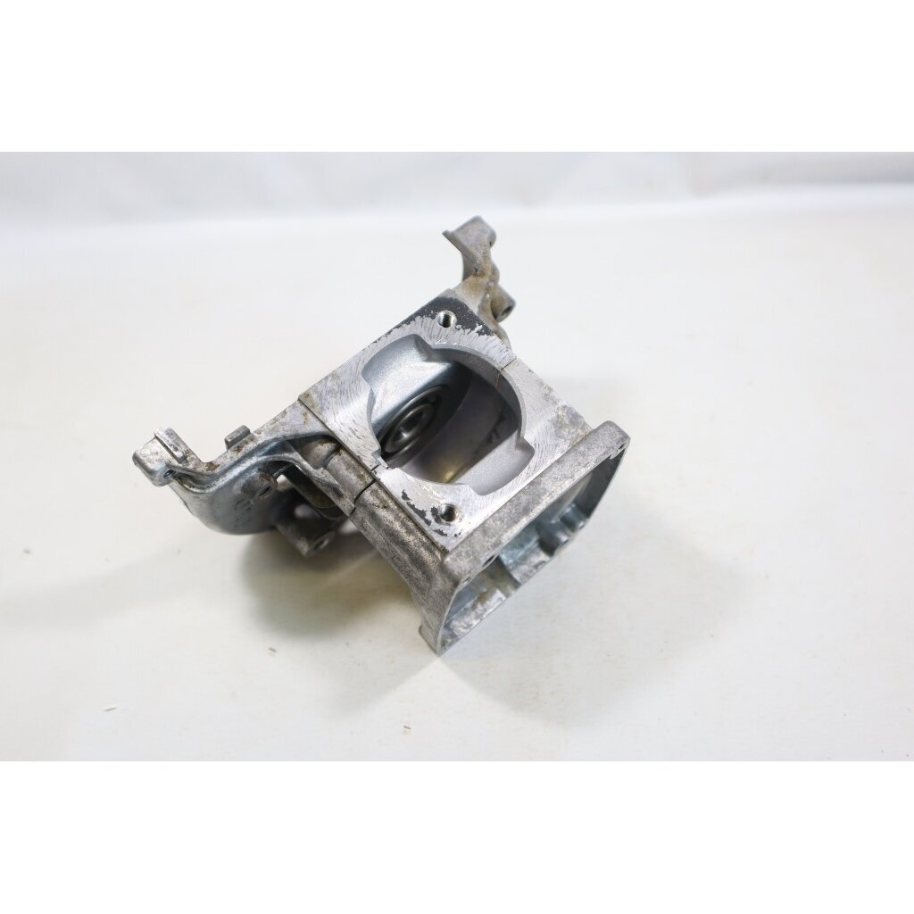 Genuine Crankcase Echo GT-220ES trimmer 100204-52132 2 Genuine Crankcase Echo GT-220ES trimmer 100204-52132 2