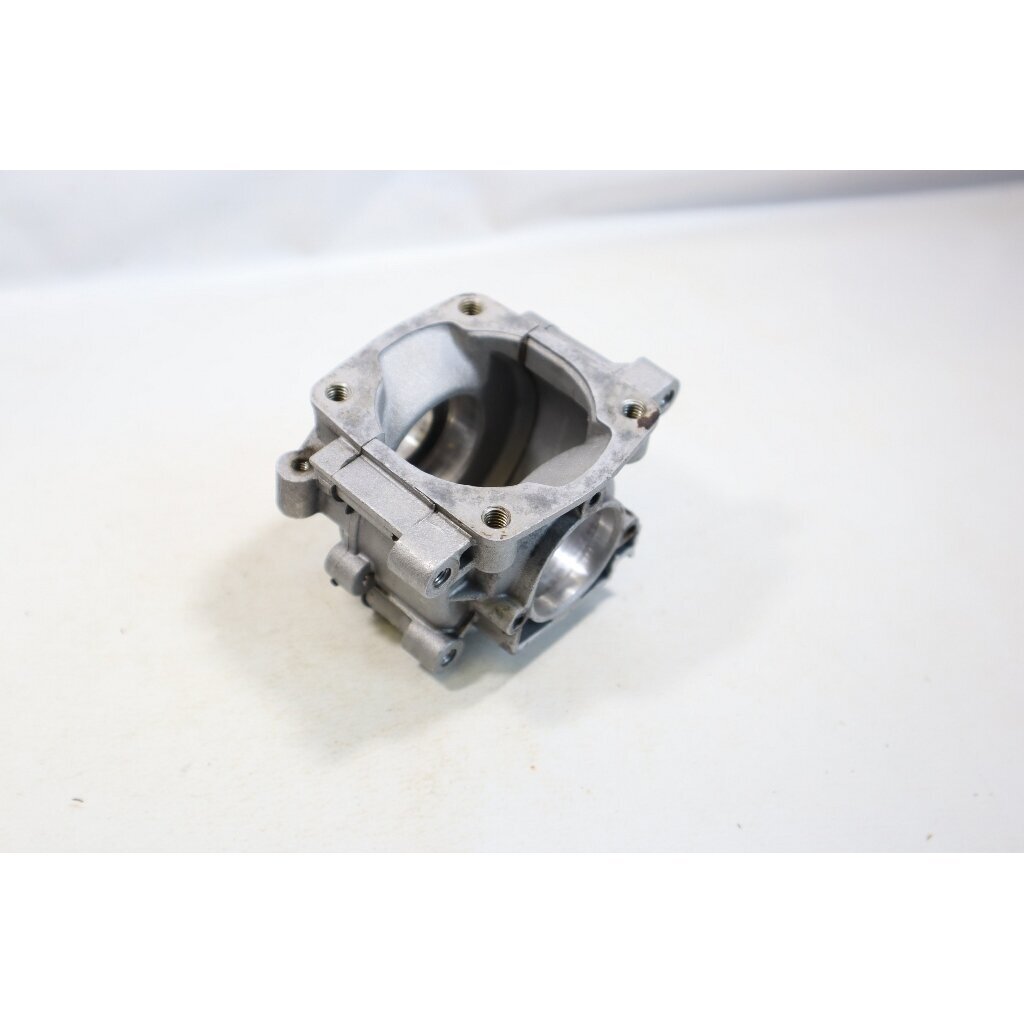 Genuine Crankcase Efco 138 142 146 151 Oleo Mac 938 941 942 946 951 chainsaw 094600393 1