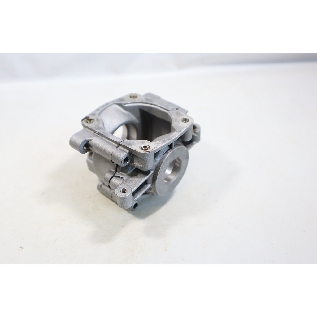 Genuine Crankcase Efco 138 142 146 151 Oleo Mac 938 941 942 946 951 chainsaw 094600393 3
