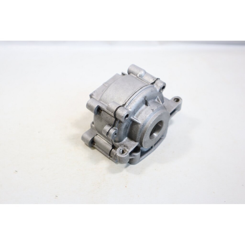 Genuine Crankcase Efco 138 142 146 151 Oleo Mac 938 941 942 946 951 chainsaw 094600393 4 Genuine Crankcase Efco 138 142 146 151 Oleo Mac 938 941 942 946 951 chainsaw 094600393 4