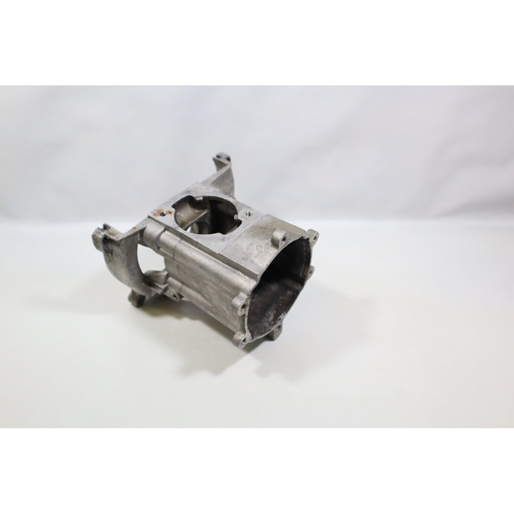 Genuine Crankcase Engine Housing Homelite HHT 2660 hedge trimmer 1 Genuine Crankcase Engine Housing Homelite HHT 2660 hedge trimmer 1