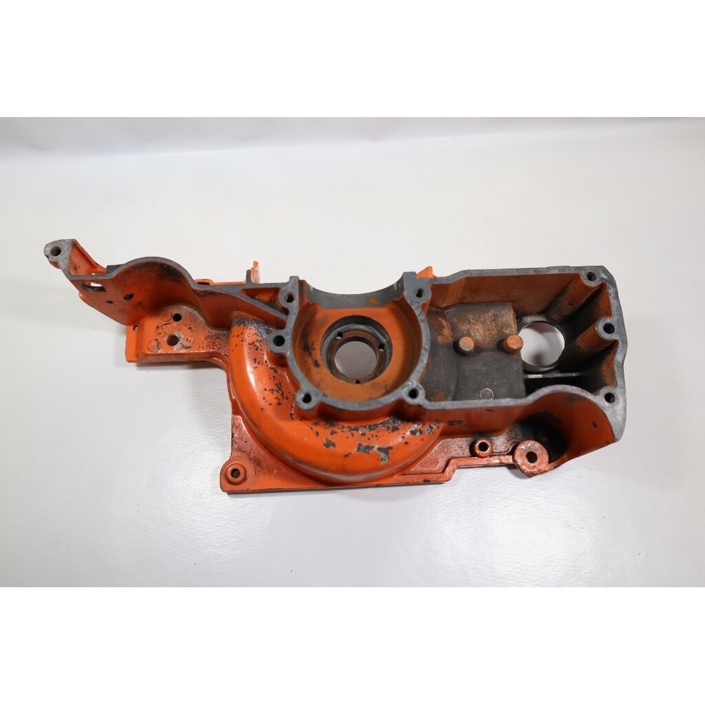 Genuine Crankcase Flywheel Side Husqvarna 242 246 42 238 chainsaw 501620502 5
