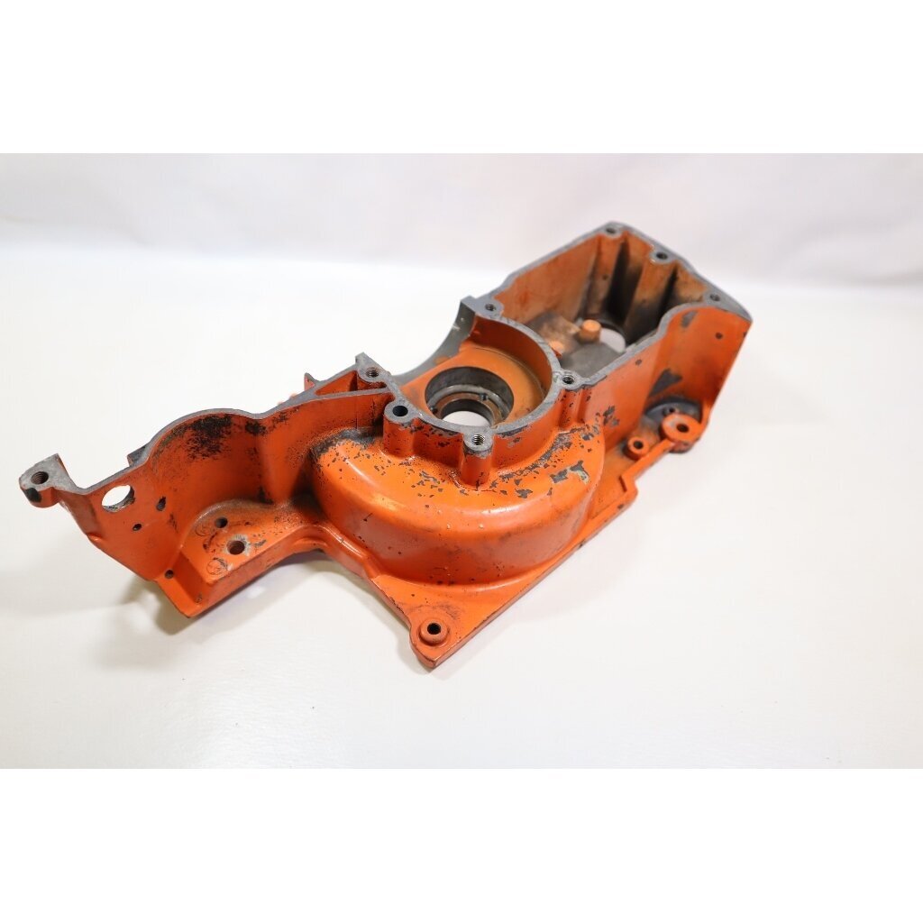 Genuine Crankcase Flywheel Side Husqvarna 242 246 42 238 chainsaw 501620502 9