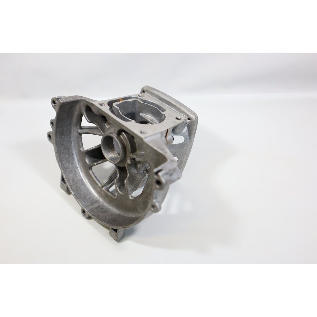 Genuine Crankcase Hitachi CG27EAS brushcutter 3 Genuine Crankcase Hitachi CG27EAS brushcutter 3