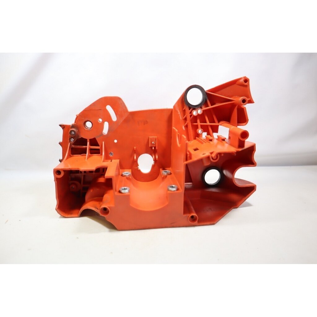 Genuine Crankcase Housing Dolmar PS-34 chainsaw 036 110 101 5 Genuine Crankcase Housing Dolmar PS-34 chainsaw 036 110 101 5