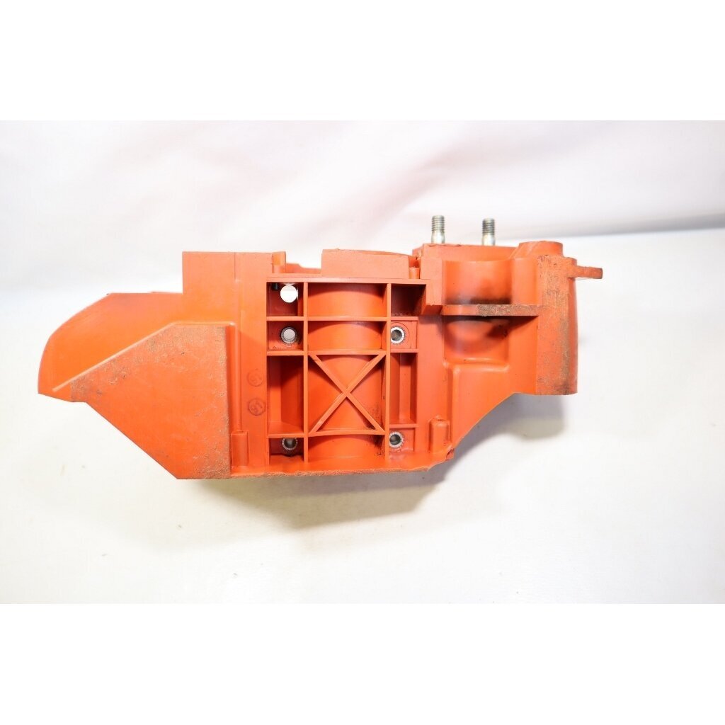 Genuine Crankcase Housing Dolmar PS-34 chainsaw 036 110 101 7 Genuine Crankcase Housing Dolmar PS-34 chainsaw 036 110 101 7