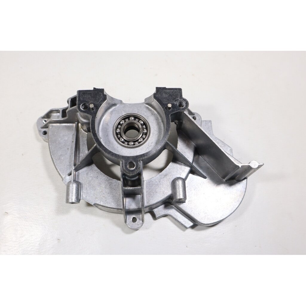 Genuine Crankcase Husqvarna 122 C LD LDx LK McCulloch T22 LS LCS trimmer 522878301 8 Genuine Crankcase Husqvarna 122 C LD LDx LK McCulloch T22 LS LCS trimmer 522878301 8