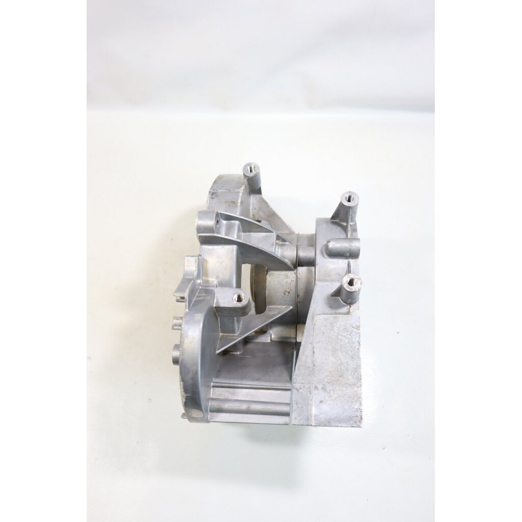 Genuine Crankcase Husqvarna 122 C LD LDx LK McCulloch T22 LS LCS trimmer 522878301 5 Genuine Crankcase Husqvarna 122 C LD LDx LK McCulloch T22 LS LCS trimmer 522878301 5